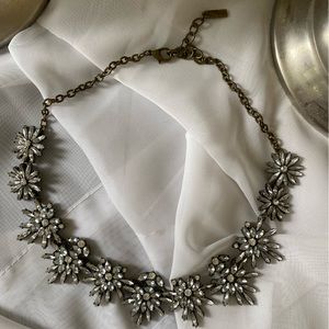 Daisy Crystal Necklace (discounts on necklace bundles)